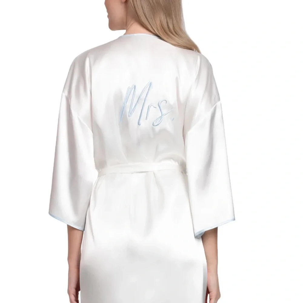 Bridal Robe Set - Picture 2 of 8
